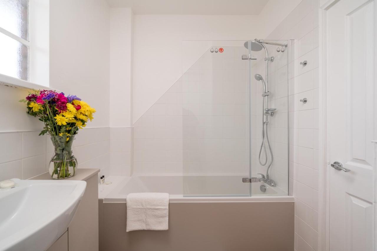 Апартаменты Bright West Hampstead Retreat Лондон Экстерьер фото